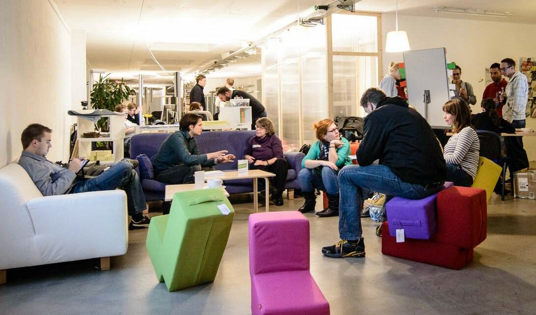 Quels sont les avantages du coworking pour les freelances et les entrepreneurs ?